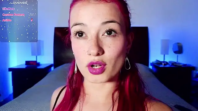 luccycollins  online show from June 11, 2:59 pm