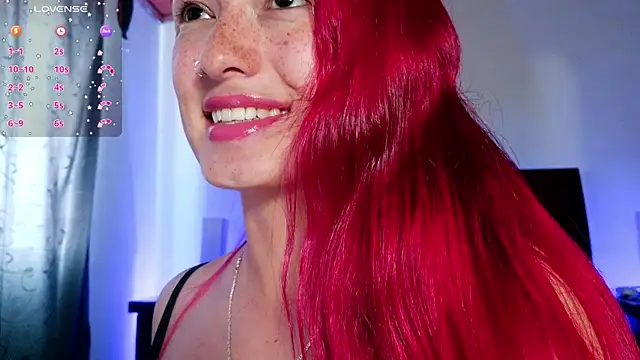 luccycollins  online show from July 15, 5:51 pm