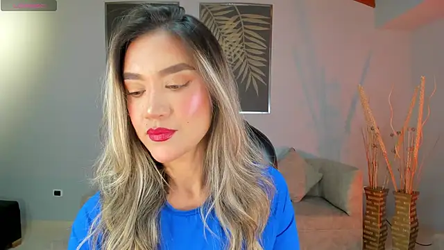 Snapshot of RebeccaHudson chatting on January 17, 4:39 am RebeccaHudson online show from January 17, 4:39 am