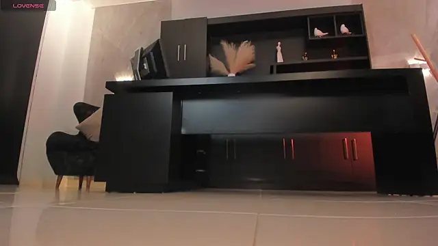 Snapshot of RebeccaHudson chatting on February 11, 9:20 am RebeccaHudson online show from February 11, 9:20 am