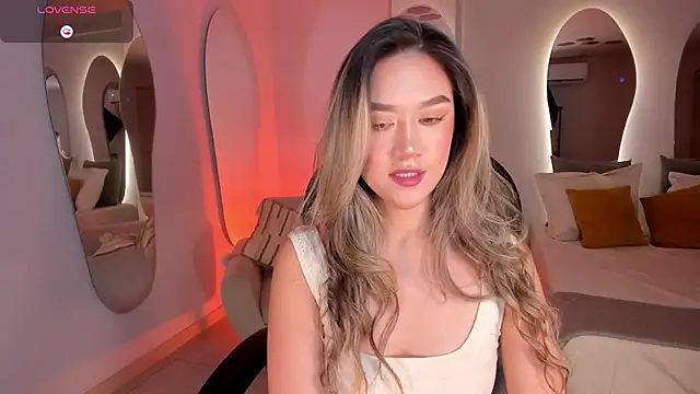 Snapshot of RebeccaHudson chatting on March 2, 11:09 pm RebeccaHudson online show from March 2, 11:09 pm