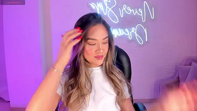 Snapshot of RebeccaHudson chatting on March 19, 2:59 am RebeccaHudson online show from March 19, 2:59 am