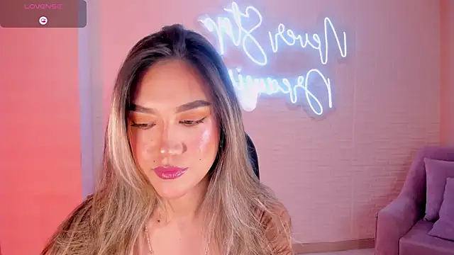 Snapshot of RebeccaHudson chatting on March 22, 3:20 am RebeccaHudson online show from March 22, 3:20 am