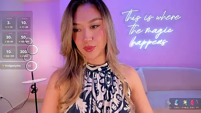 Snapshot of RebeccaHudson chatting on October 26, 5:19 pm RebeccaHudson online show from October 26, 5:19 pm