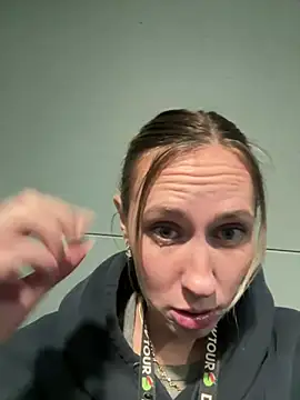 Snapshot of M1ssyk1ssy chatting on January 31, 6:36 pm M1ssyk1ssy online show from January 31, 6:36 pm