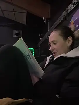 Snapshot of M1ssyk1ssy chatting on February 5, 1:26 am M1ssyk1ssy online show from February 5, 1:26 am