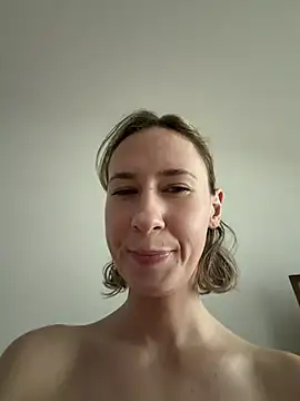 Snapshot of M1ssyk1ssy chatting on July 19, 9:40 pm M1ssyk1ssy online show from July 19, 9:40 pm
