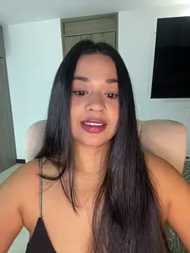 Snapshot of Aitana98_ chatting on April 6, 1:25 am Aitana98 online show from April 6, 1:25 am