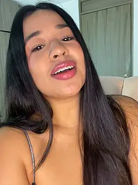 Snapshot of Aitana98_ chatting on April 6, 4:46 am Aitana98 online show from April 6, 4:46 am
