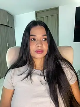 Snapshot of Aitana98_ chatting on April 7, 1:28 am Aitana98 online show from April 7, 1:28 am
