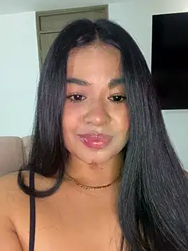 Snapshot of Aitana98_ chatting on April 24, 1:30 am Aitana98 online show from April 24, 1:30 am