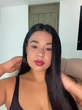 Snapshot of Aitana98_ chatting on May 3, 1:33 am Aitana98 online show from May 3, 1:33 am
