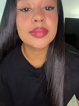 Snapshot of Aitana98_ chatting on May 10, 1:44 am Aitana98 online show from May 10, 1:44 am