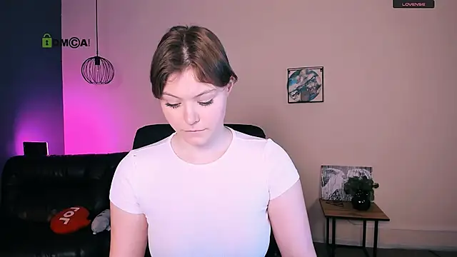 Snapshot of nikole_kitt chatting on December 30, 7:21 pm nikole kitt online show from December 30, 7:21 pm