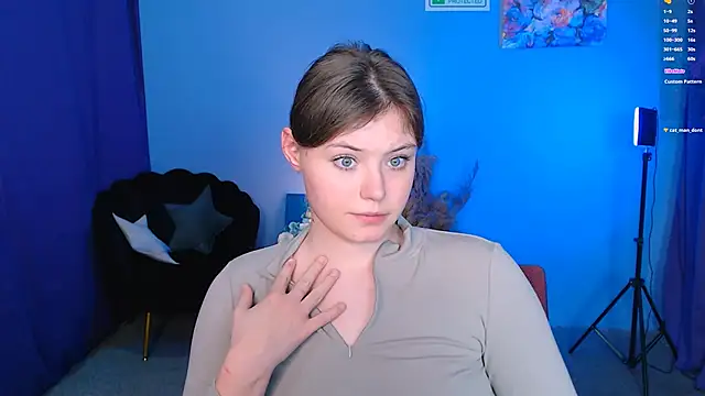 Snapshot of nikole_kitt chatting on January 14, 5:08 am nikole kitt online show from January 14, 5:08 am