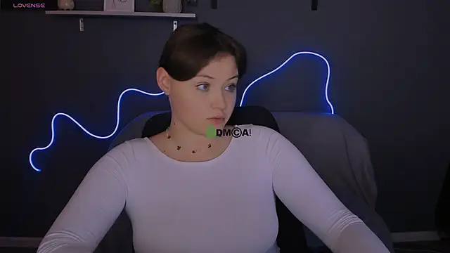 nikole kitt online show from September 26, 8:02 pm