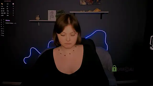 nikole kitt online show from October 10, 7:35 pm