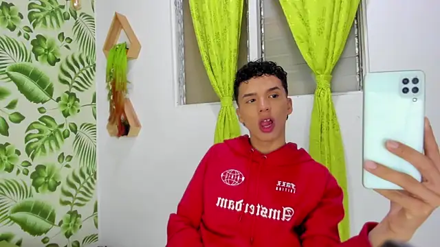 SEANTROYY online show from March 3, 4:03 am
