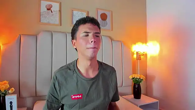 SEANTROYY online show from October 18, 3:53 am