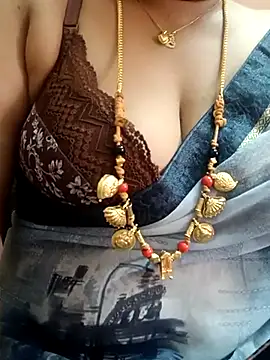 gaurika18 online show from February 20, 11:53 am