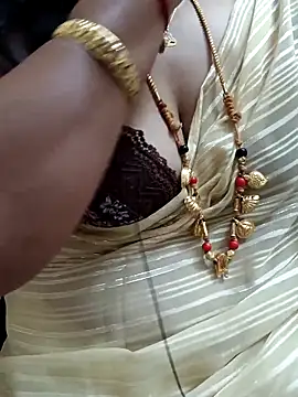 gaurika18 online show from February 21, 4:59 pm