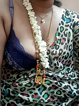 gaurika18 online show from February 23, 11:47 pm