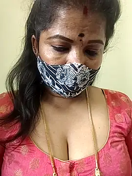 Snapshot of gaurika18 chatting on April 11, 5:01 am gaurika18 online show from April 11, 5:01 am