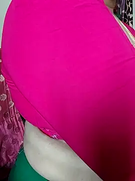 Snapshot of gaurika18 chatting on April 15, 4:19 am gaurika18 online show from April 15, 4:19 am