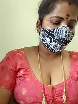 Snapshot of gaurika18 chatting on April 18, 9:13 am gaurika18 online show from April 18, 9:13 am