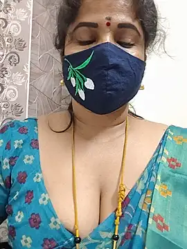 Snapshot of gaurika18 chatting on June 15, 5:15 pm gaurika18 online show from June 15, 5:15 pm