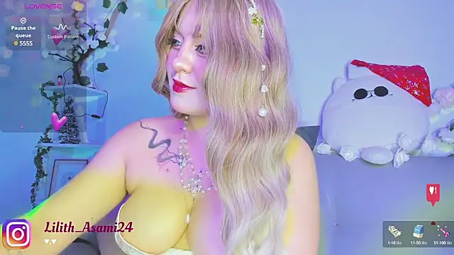 Lilith Asami online show from December 11, 9:30 am