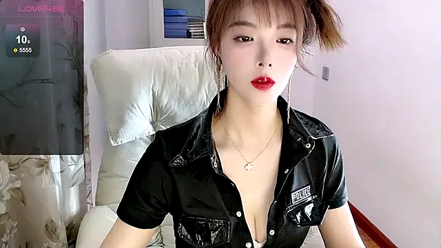 NINIbaby-99 online show from March 15, 5:04 pm