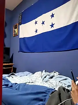 Snapshot of minitranca chatting on December 3, 4:28 pm minitranca online show from December 3, 4:28 pm