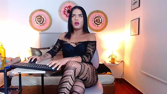 Snapshot of zoe_hecate_sexx chatting on April 12, 9:36 am zoe hecate sexx online show from April 12, 9:36 am