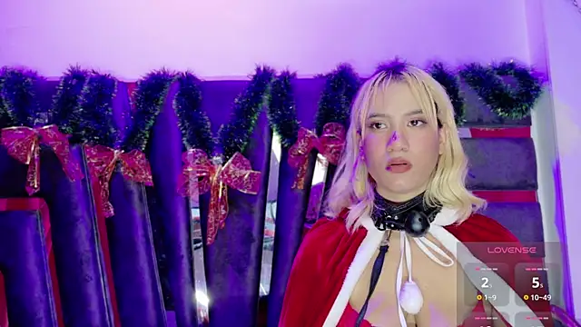 AliceandMax online show from December 14, 6:09 pm