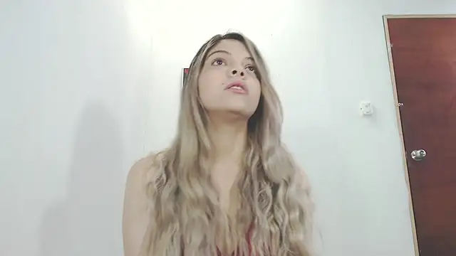 Snapshot of andreau18 chatting on September 12, 1:33 pm andreau18 online show from September 12, 1:33 pm