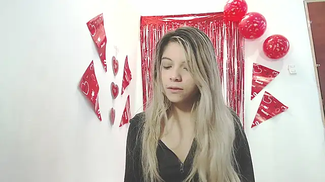 Snapshot of andreau18 chatting on September 19, 1:56 pm andreau18 online show from September 19, 1:56 pm