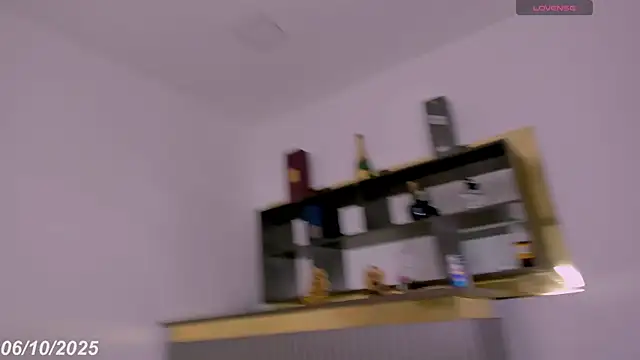 Keila Mendoza online show from October 6, 9:56 pm