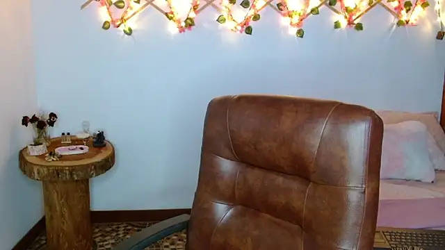 SofiaaCortes online show from March 14, 6:10 am