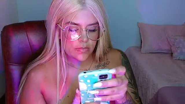 SofiaaCortes online show from March 17, 2:19 am