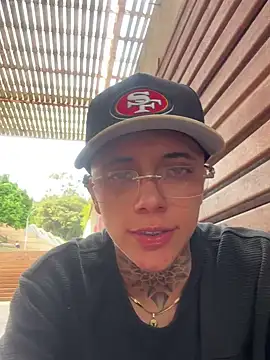  PhillipBrown online show from December 20, 8:01 pm