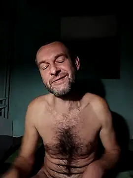 Snapshot of Andrzej-M chatting on October 3, 7:00 pm Andrzej-M online show from October 3, 7:00 pm