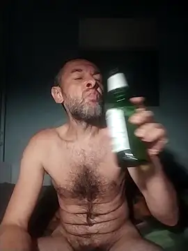 Snapshot of Andrzej-M chatting on October 5, 8:40 pm Andrzej-M online show from October 5, 8:40 pm