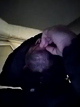 Snapshot of Andrzej-M chatting on November 16, 7:08 pm Andrzej-M online show from November 16, 7:08 pm