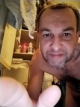 Snapshot of Andrzej-M chatting on March 28, 10:20 pm Andrzej-M online show from March 28, 10:20 pm