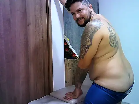 tupapito00 online show from March 21, 8:19 am