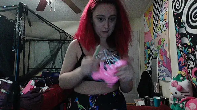 NovaLove2002 online show from December 26, 3:59 am