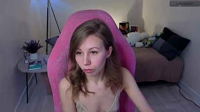 Snapshot of Lill_Mary chatting on February 28, 4:10 am Lill Mary online show from February 28, 4:10 am