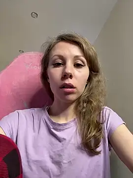 Snapshot of Lill_Mary chatting on March 20, 5:57 am Lill Mary online show from March 20, 5:57 am