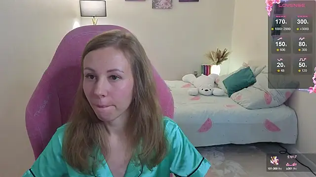 Lill Mary online show from October 17, 3:10 am